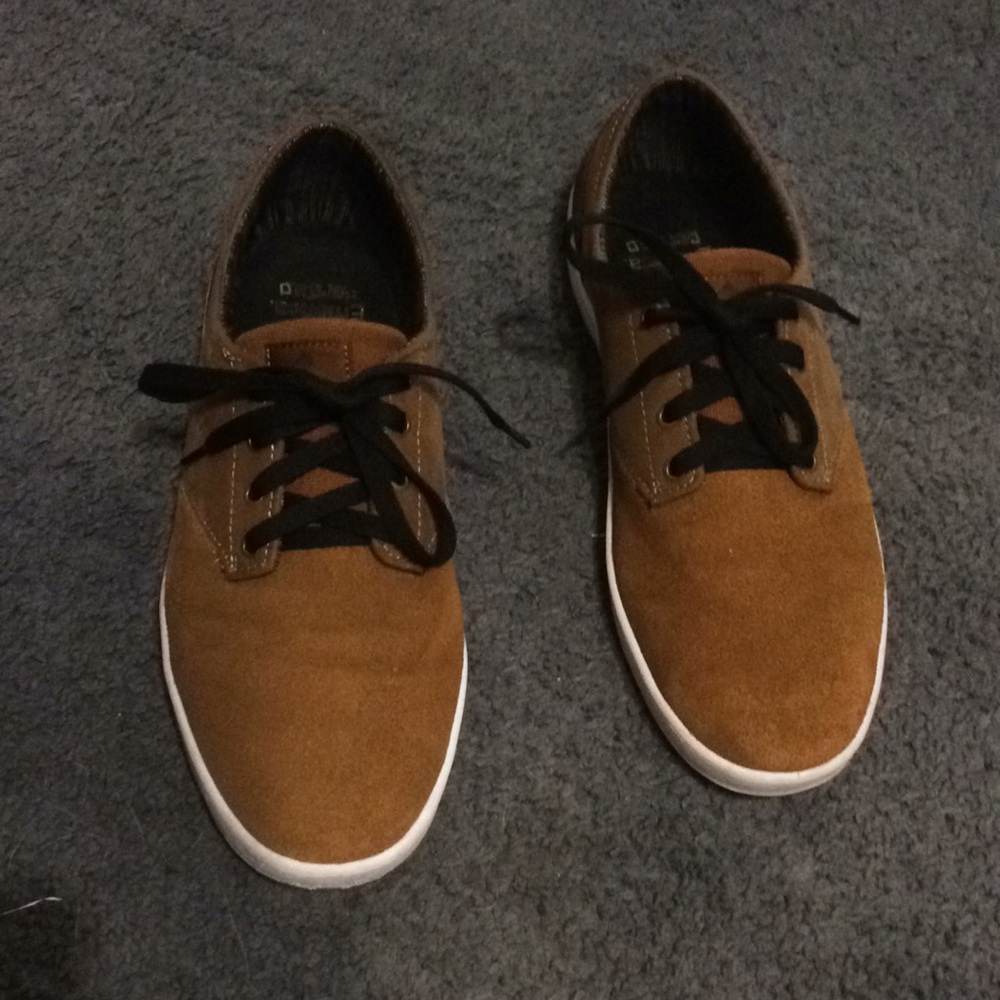 Like new emerica shoes!